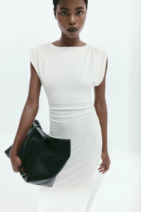 Shoulder-pad dress - Cream - Ladies | H&M IE