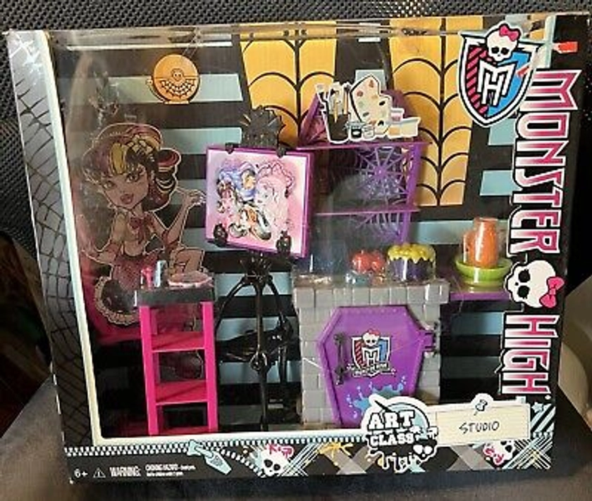 Monster High Art Class Studio Play Set Original Box Unopened