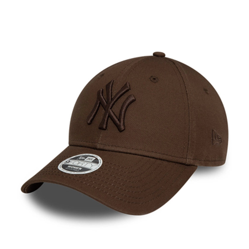 Womens League Essential New York Yankees 9FORTY Cap