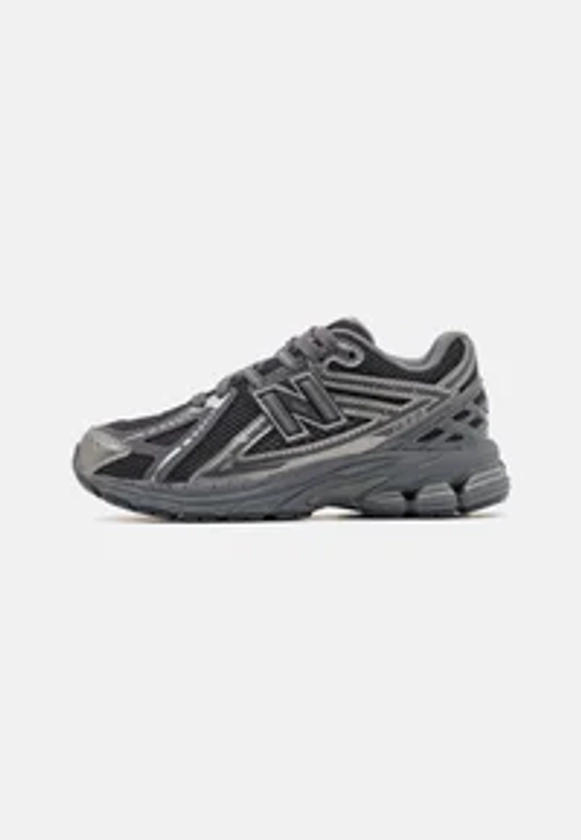 New Balance 1906 UNISEX - Baskets basses - black/silver/noir - ZALANDO.FR