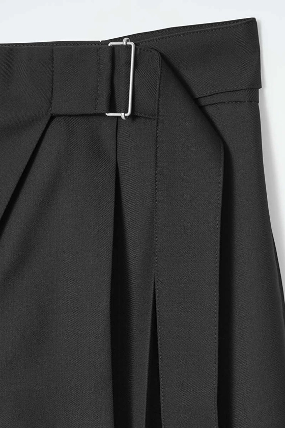 BELTED WRAP-FRONT WOOL TROUSERS - Black - COS