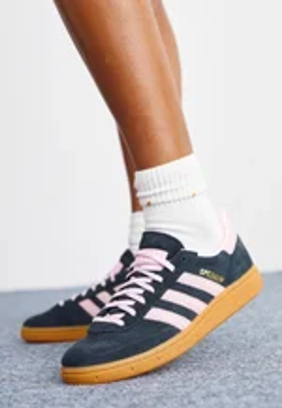 HANDBALL SPEZIAL UNISEX - Sneakers basse - core black/clear pink