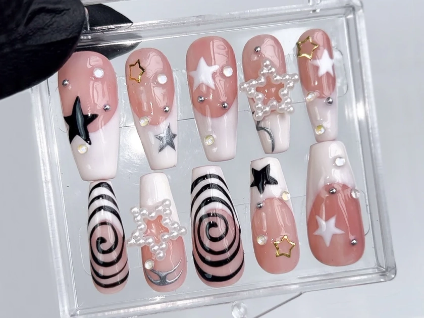 Pink Press On Nails| Kawaii Press On Nails Short |Charming Stars and Dreamy Black Swirls| Black Press On Nails| HC261A