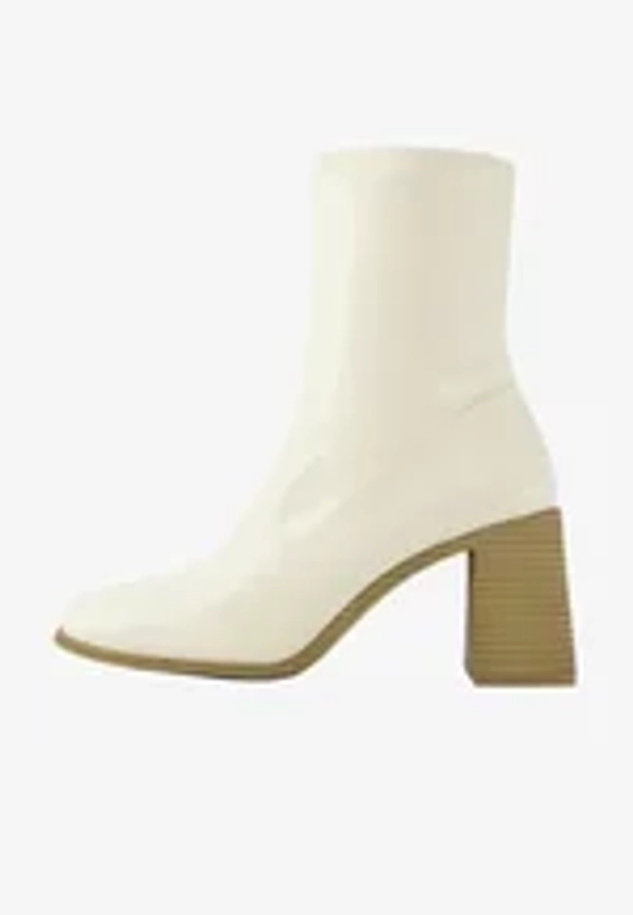 BLOCK HEEL FITTED - High heeled ankle boots - beige