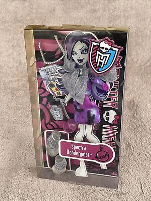 Monster High Doll Maul Session Spectra Vondergeist Fashion Pack New Rare | eBay