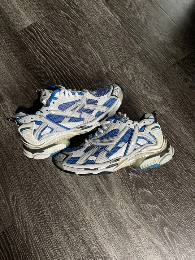 Balenciaga Runner Blue White Sneaker