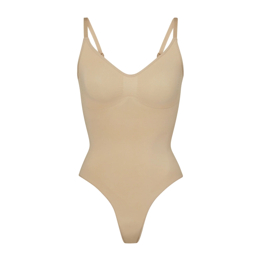 SEAMLESS SCULPT THONG BODYSUIT | CLAY