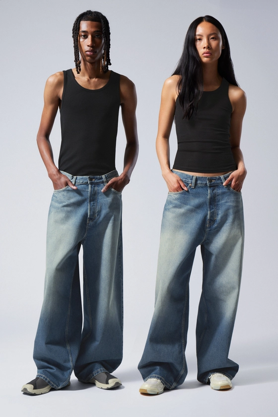 Astro Loose Baggy Jeans