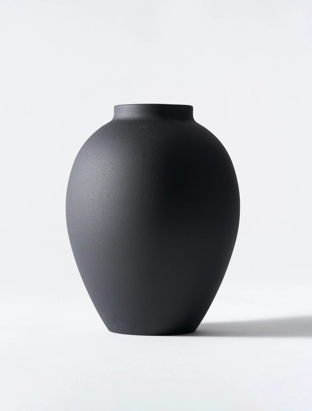 Ella Vase - Matt Black