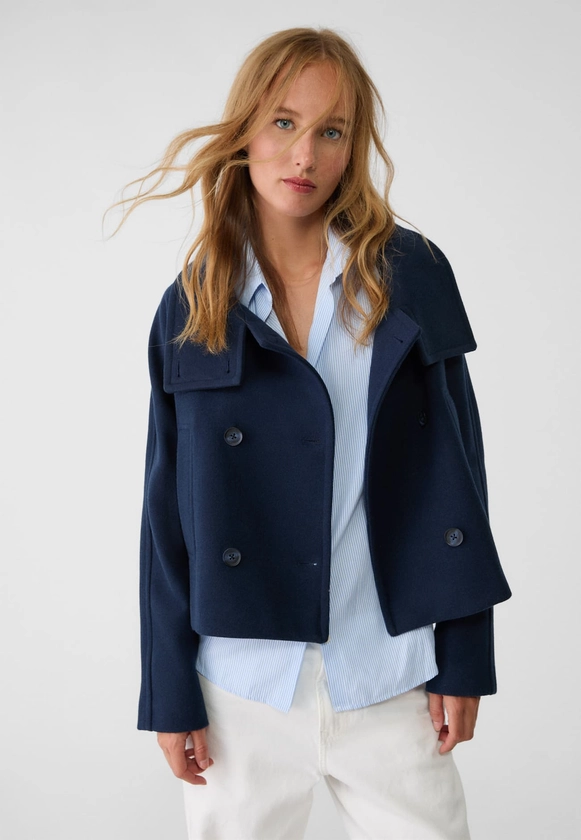 Manteau court cache-cœur à col montant - Mode femme | Stradivarius France