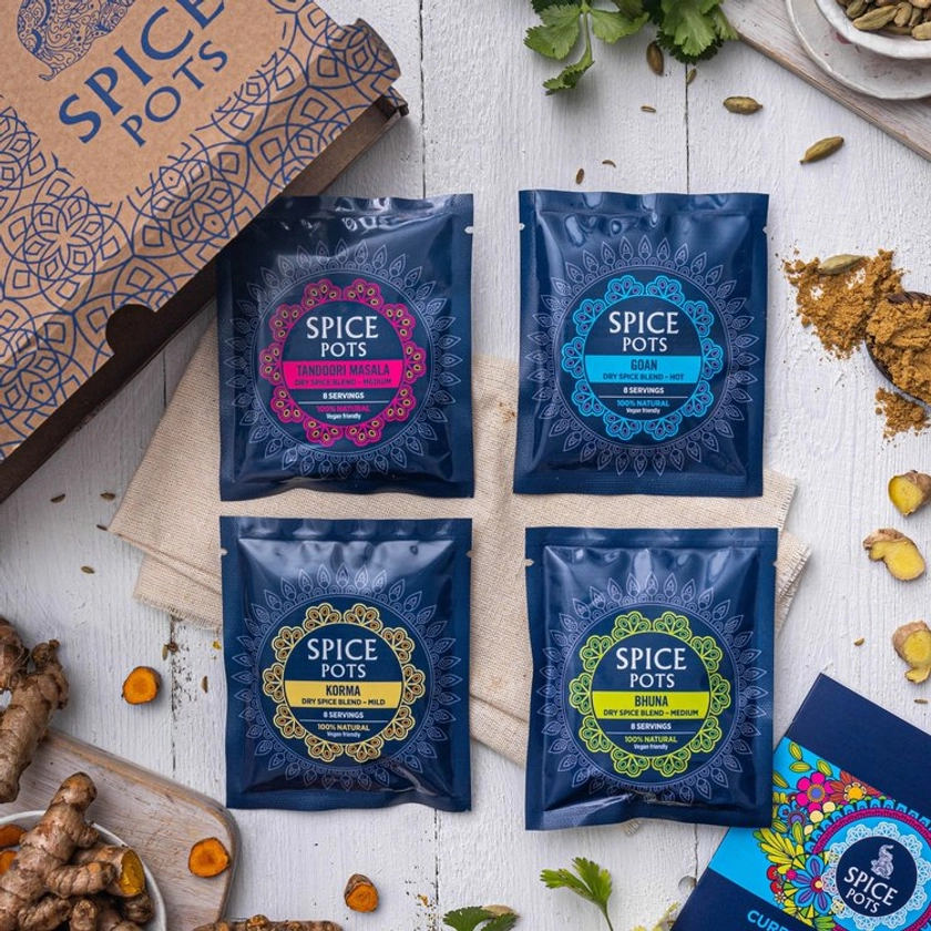 'Curry Lovers' Letterbox Gift by Spice Pots with Recipe Booklet - Curry Spice Gift Set