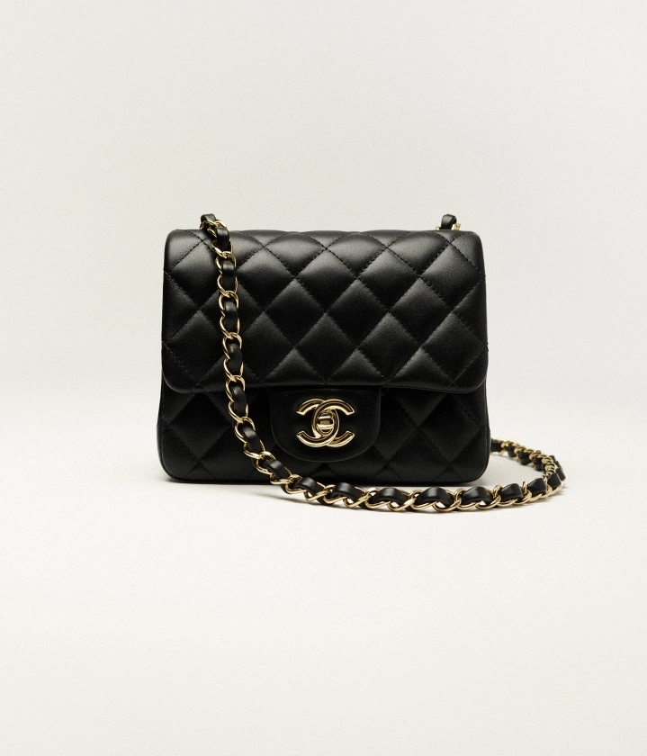 Mini sac classique, Agneau & métal doré, noir — Mode | CHANEL