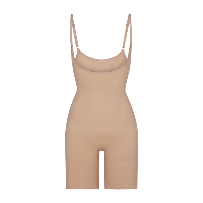 SEAMLESS SCULPT BUTT LIFTING OPEN BUST BODYSUIT | CLAY