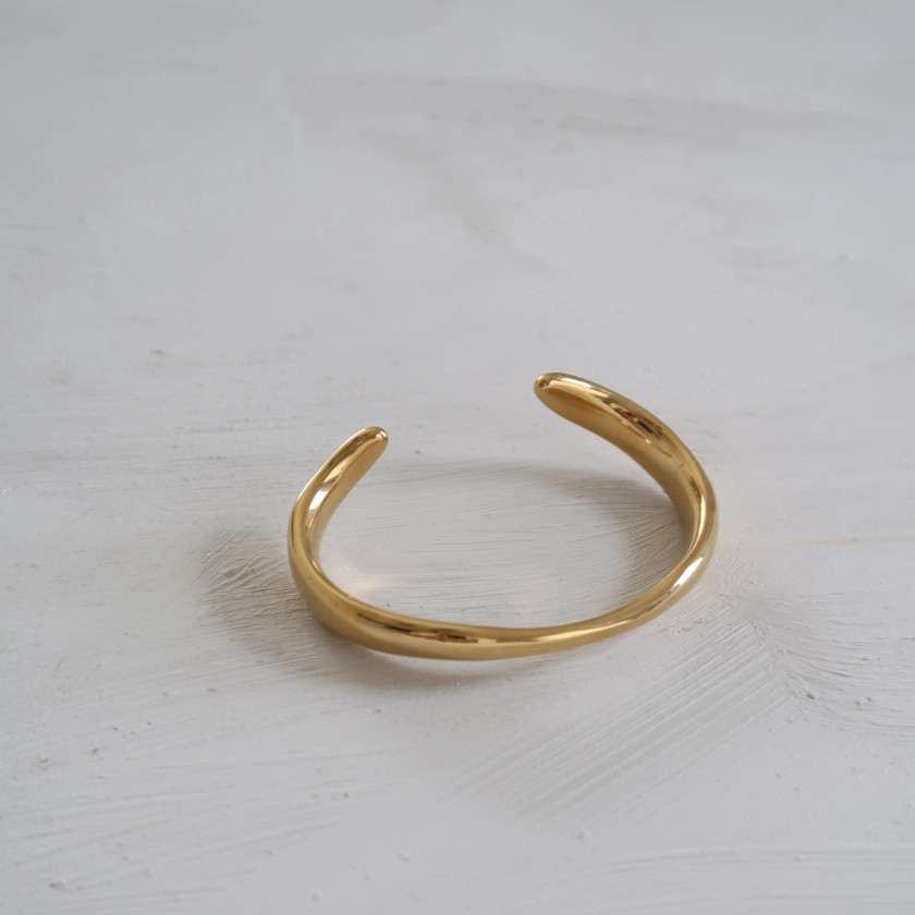 Curved Cuff Bracelet