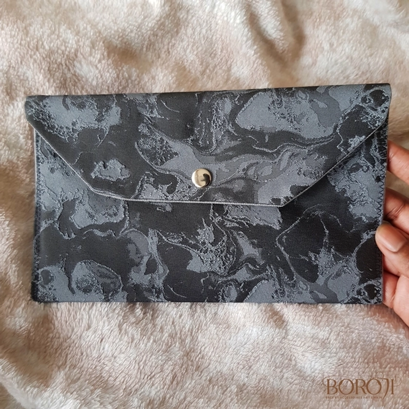 Pochette Hina