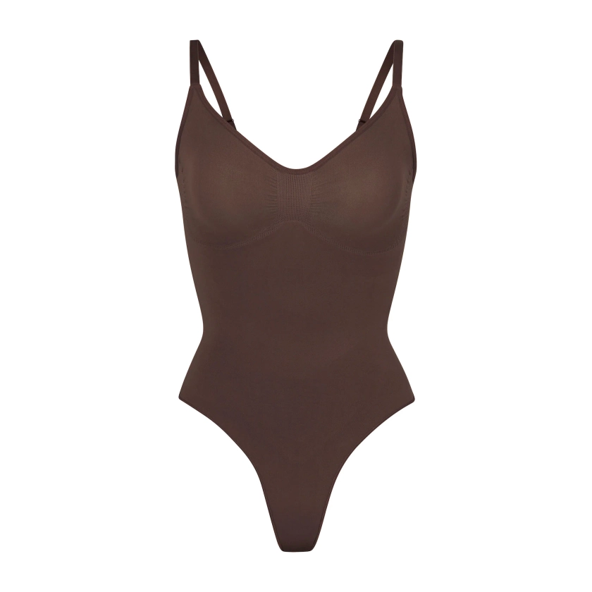 SEAMLESS SCULPT THONG BODYSUIT | COCOA