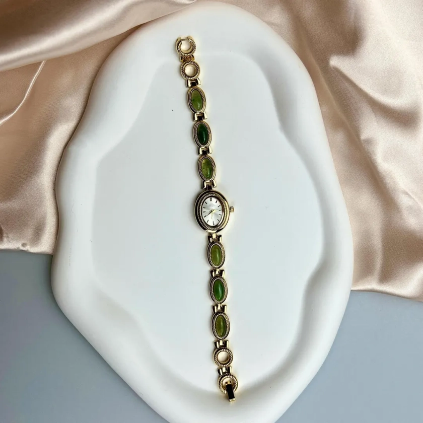 Vintage Women's Gold Watch, Emerald Watch, Exquisite Watch, , Exquisite Gold Watch, Women's Gold Watch, Women's Watch, Gift for Her - Etsy Australia