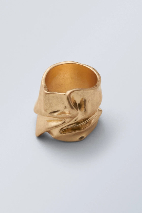 Ivy Crinkled Ring