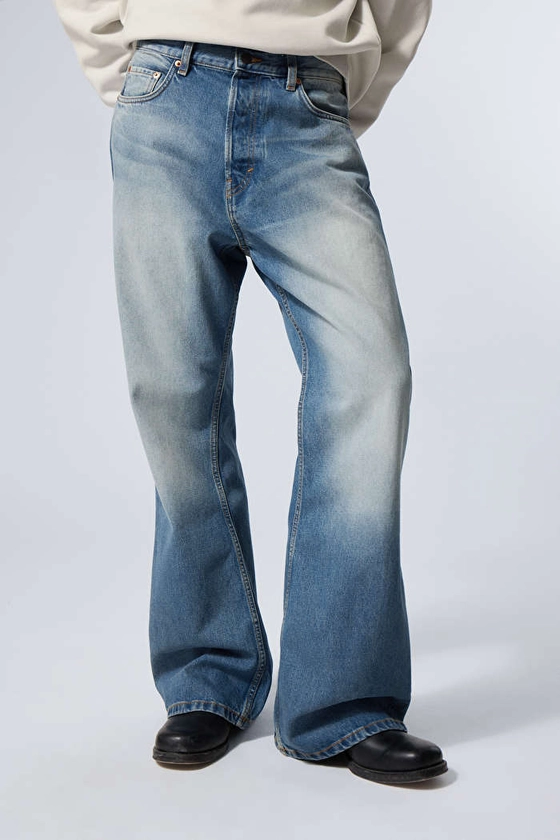 Time Loose Bootcut Jeans - Jackpot Blue - Weekday WW