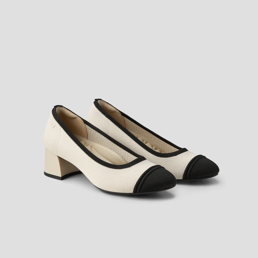 Julie Pro Round-Toe Chunky Heels in Black Beige | VIVAIA