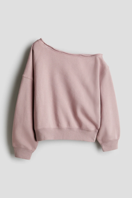 Asymmetric sweatshirt