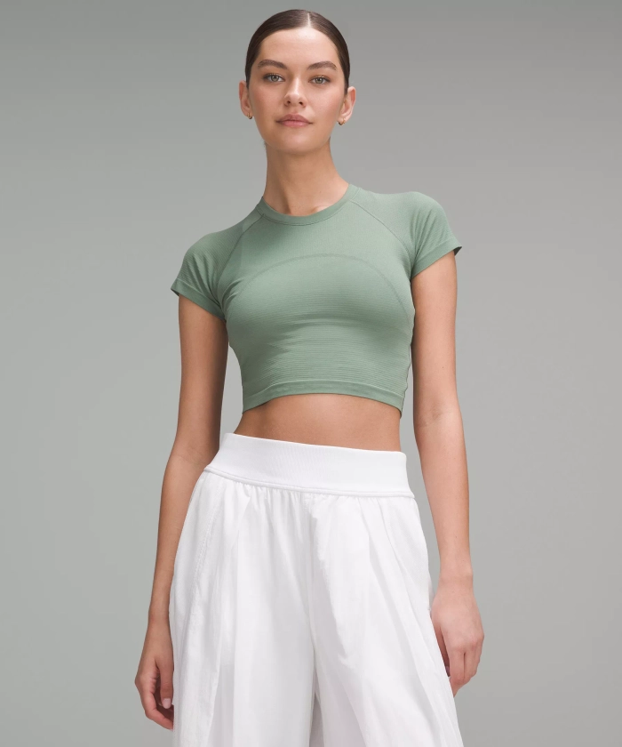 Swiftly Tech Cropped Short-Sleeve Shirt 2.0