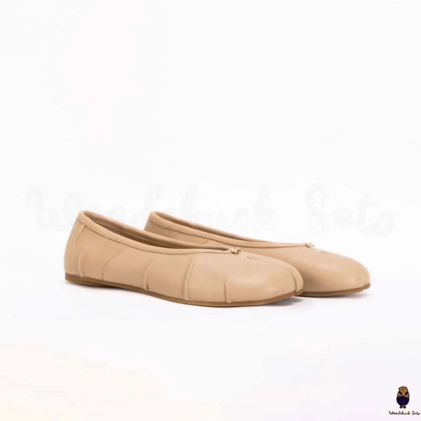 WoodchuckSato women's men's Tabi ballerinas Slip-on beige leather shoe