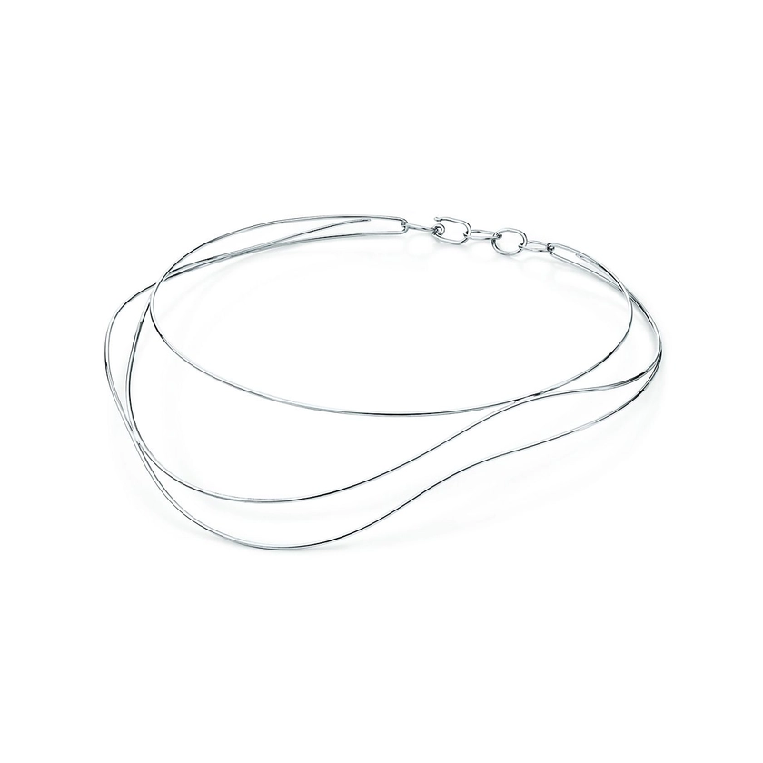Elsa Peretti® Wave necklace in sterling silver. | Tiffany & Co. US