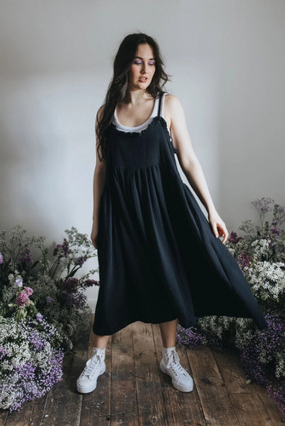The Crinkle Cami Dress - Black Double Gauze (Ready Made) | stalf