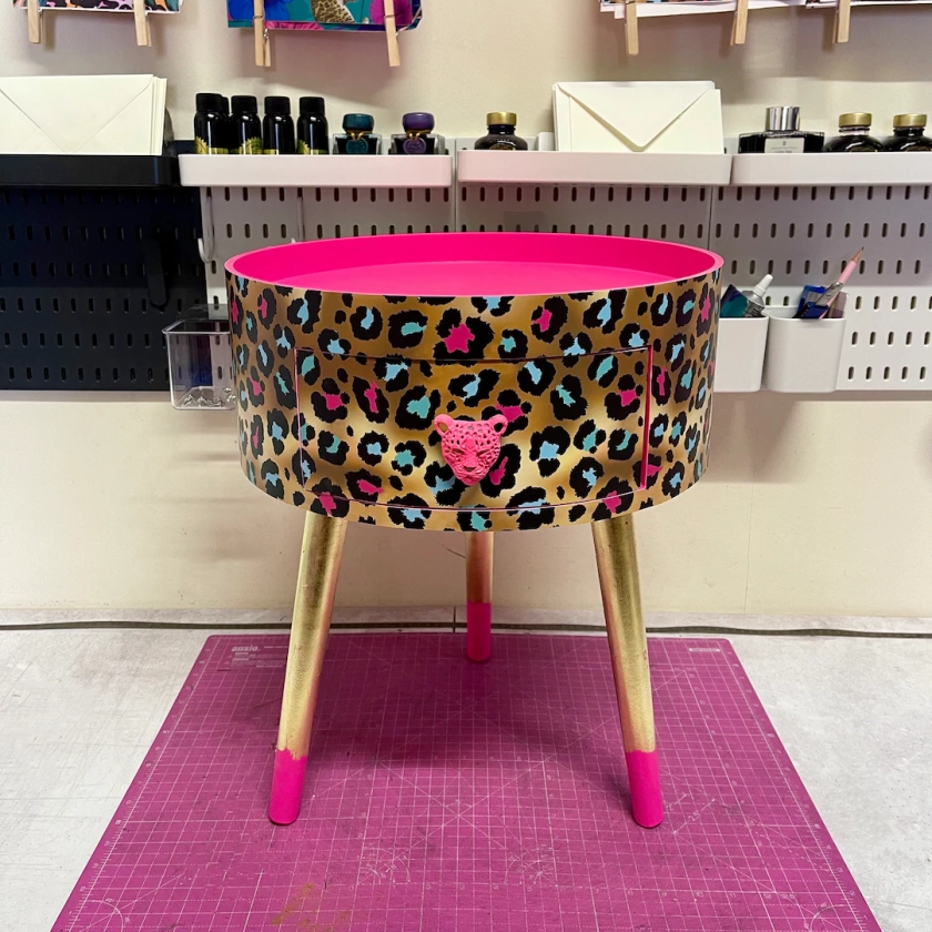Hot Pink Magenta Leopard Round Bedside Table . Fun Bright Home Decor . Ideal for Nightstand or Side Table. Cheetah Print Gold Leaf Design - Etsy