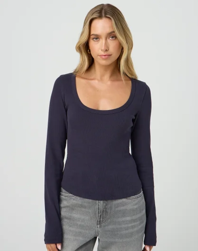 Ribbed Scoop Neck Long Sleeve Top in Navy Night Sky | Glassons