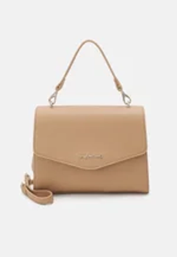 Valentino Bags SPECIAL ANNIKA - Sac à main - beige - ZALANDO.FR