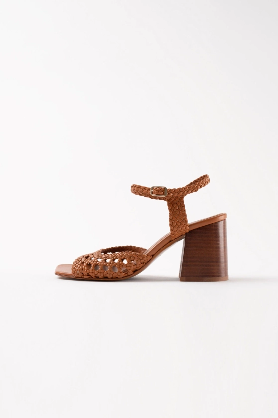 CAPRI - Cuero Woven Leather Sandals