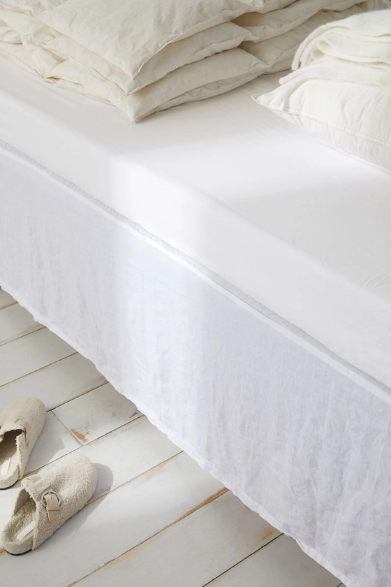 Fitted cotton sheet - White - Home All | H&M GB
