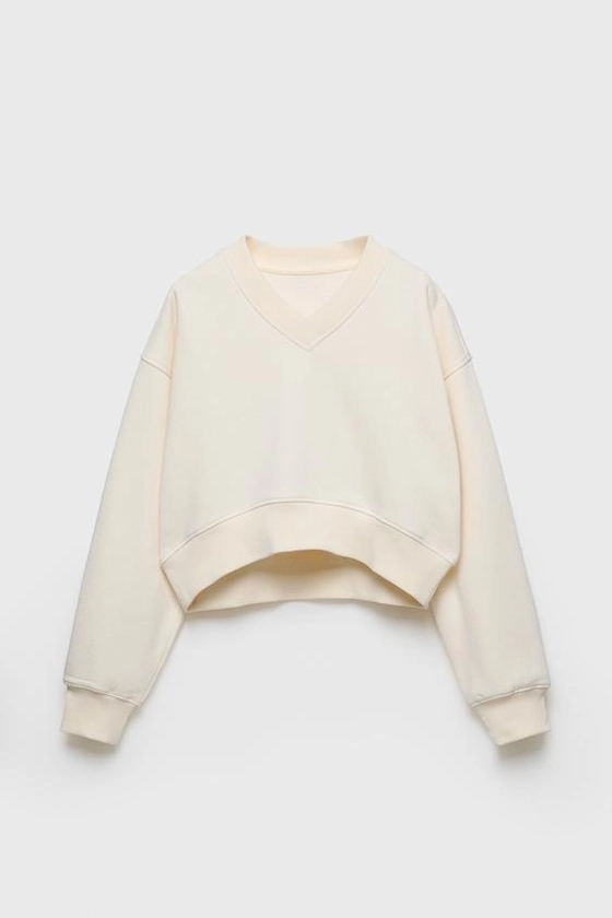 Z3D CROPPED WARM AND COZY SWEATSHIRT