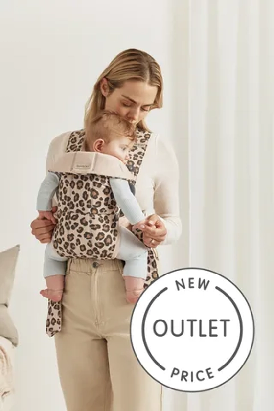 Baby Carrier Mini—perfect for a newborn | BabyBjörn