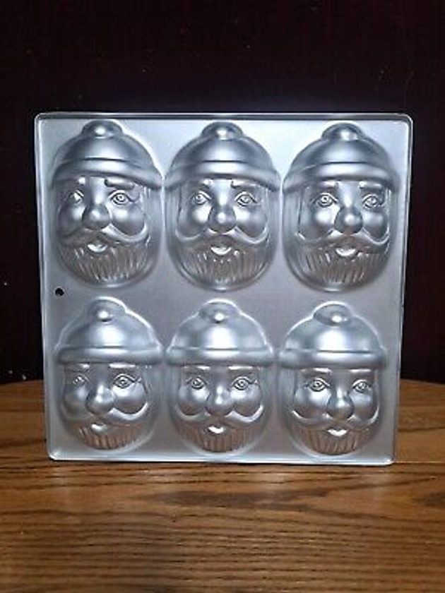 3 Vintage 1983 Santa Claus Face Wilton Cake Pan Head Mold Metal Cupcake Bake | eBay