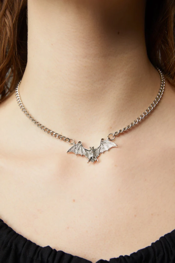 Chunky Chain Bat Necklace