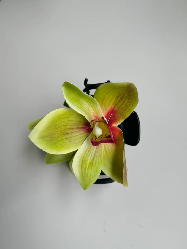 preorder lime orchid claw clip