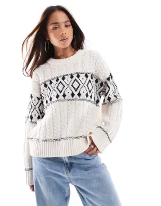 ONLY round neck argyle knitted jumper in white | ASOS