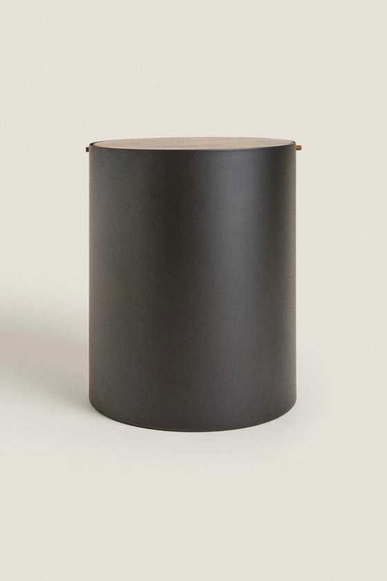 METAL BIN WITH WOOD LID