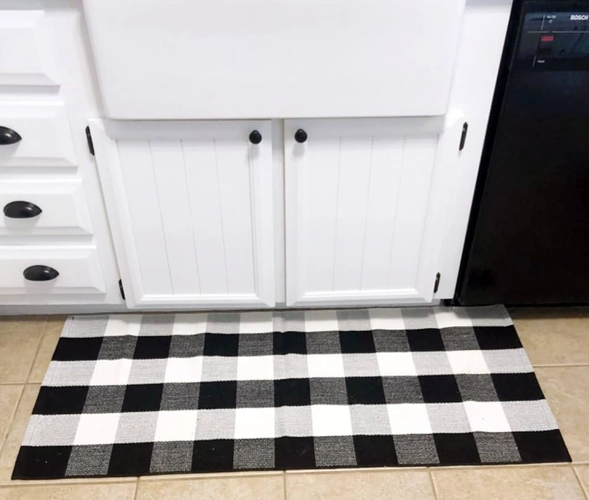 Buffalo Plaid Rug 2 x 3 ft Black White Checkered Door Mats for Entry Way, Front Porch, Kitchen, Farmhouse Carpet Cotton Washable Hand Woven Outdoor Rug