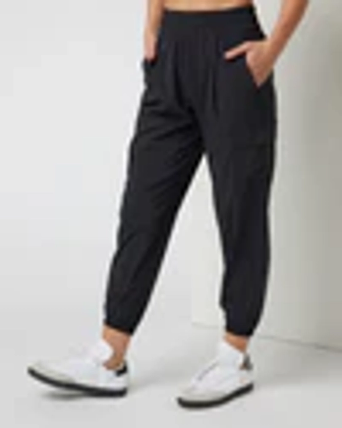 Villa Cargo Jogger | Women's Black Cargo Jogger Pants | Vuori