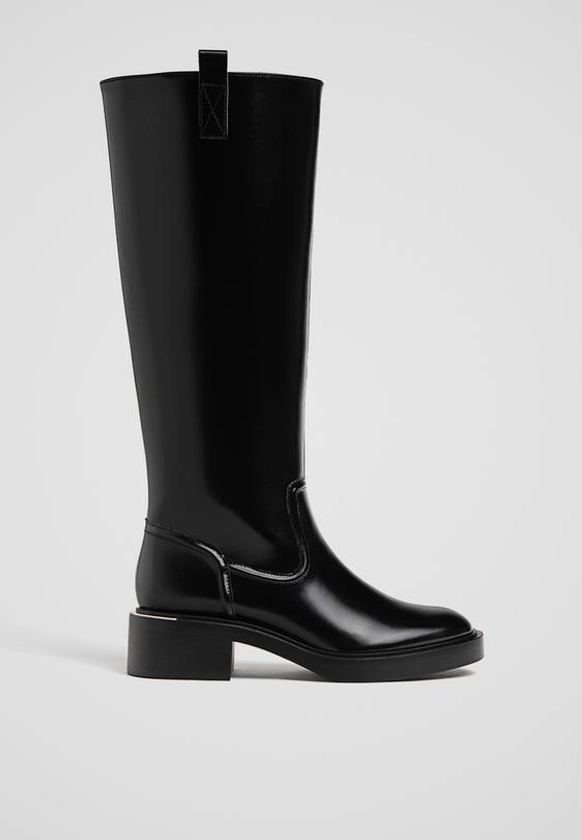 Bottes plates style équestre - Toutes femme | Stradivarius France