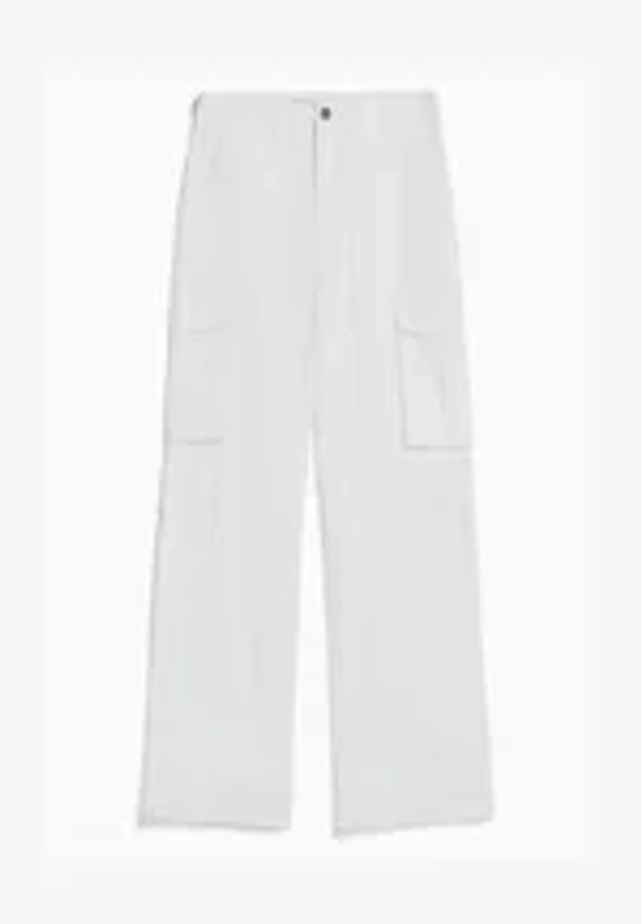 Bershka STRAIGHT FIT - Pantalon cargo - off white/écru - ZALANDO.FR