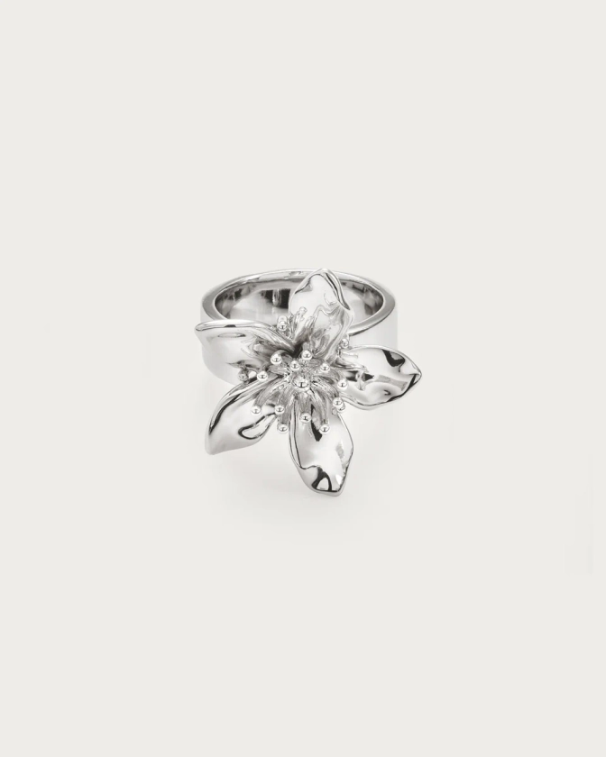 Flora Ring | en route jewelry | en route jewelry