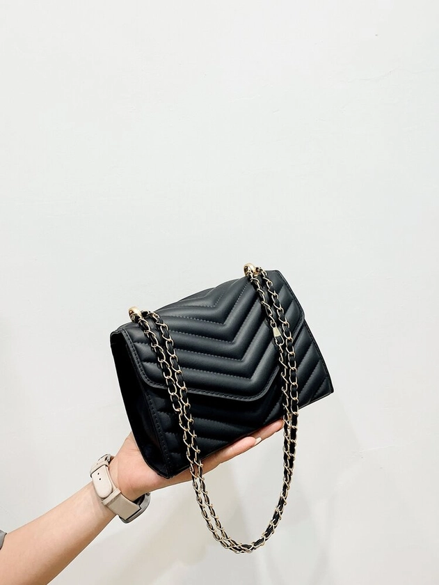 Mini Quilted Pattern Flap Chain Square Bag: Black