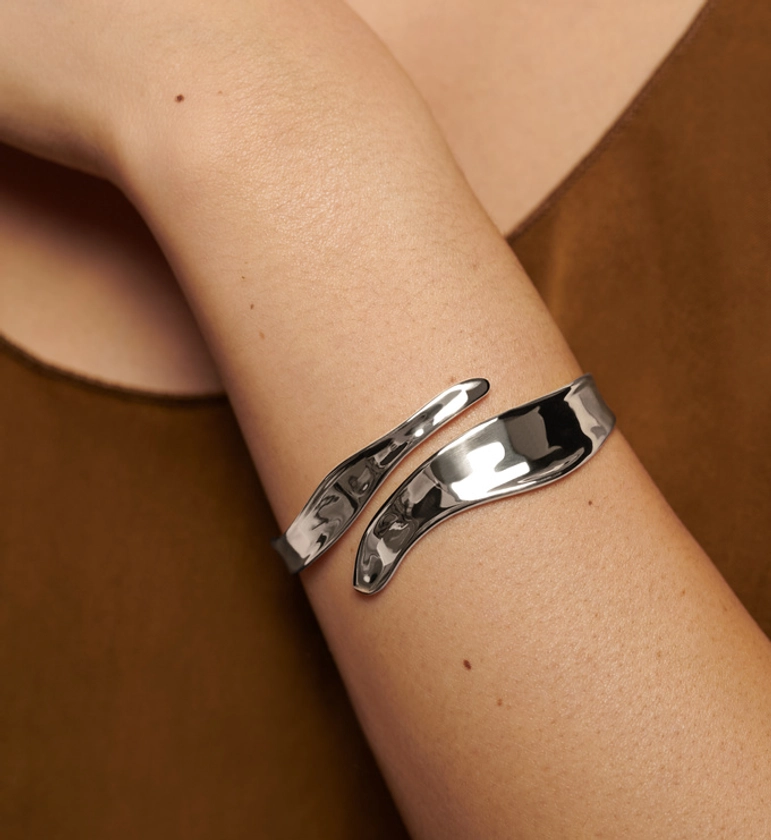 The Wave Wrap Cuff | Monica Vinader