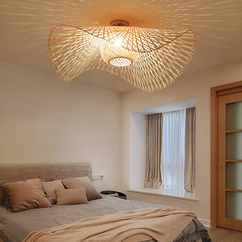 Lustre chambre adulte de style bohème en rotin • Luminaires Tendance