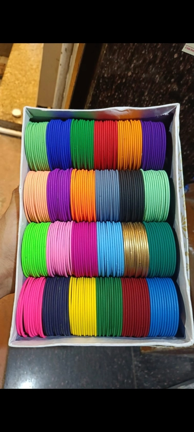 MATTE METAL BANGLES 24 DOZEN 24 COLOURS